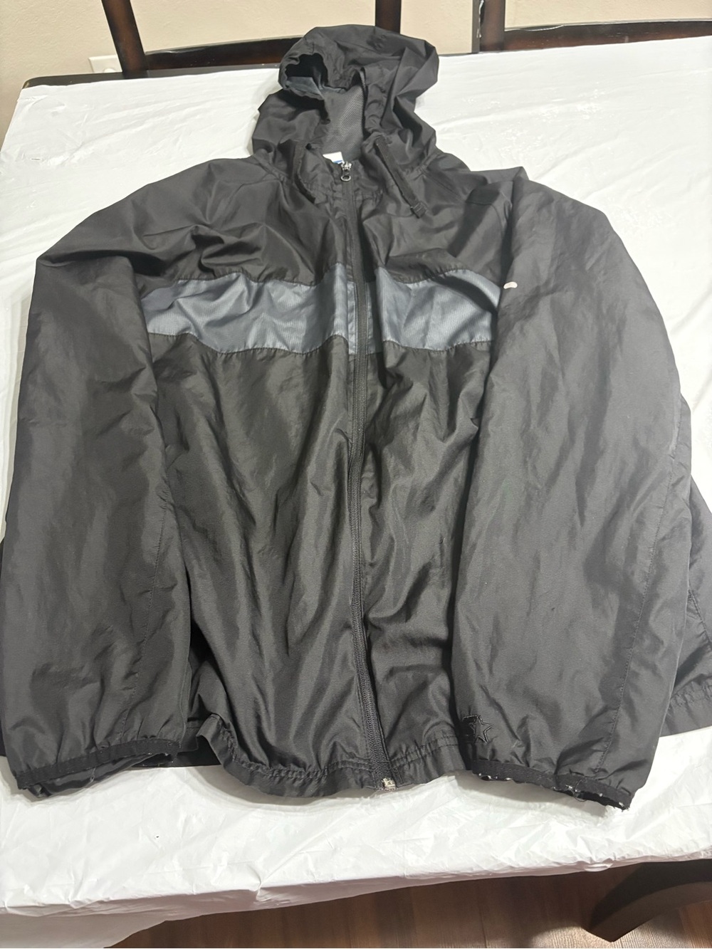 STARTER Black Hooded Windbreaker with Gray Chest Panel